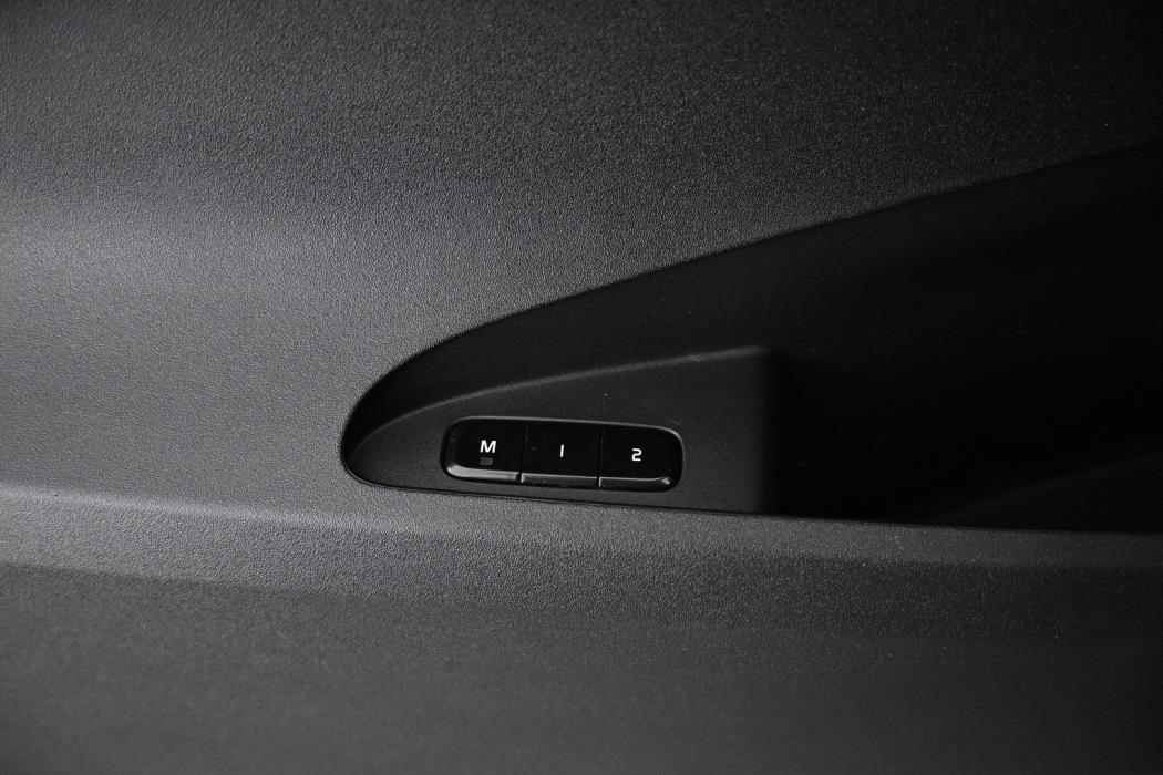 POLESTAR 2 2023