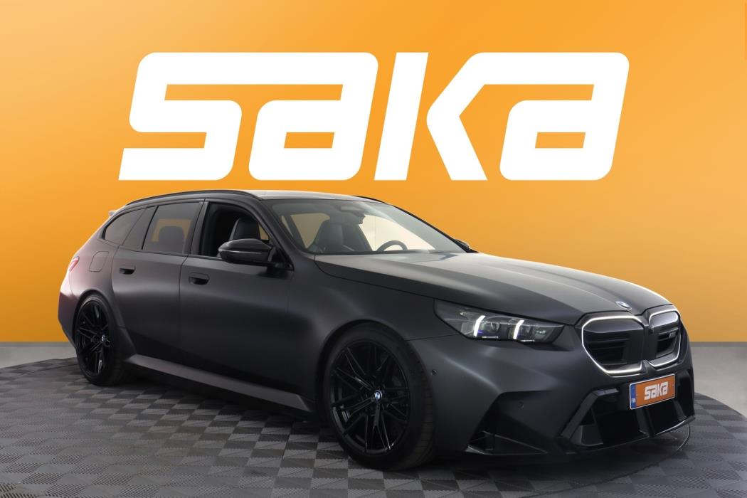 BMW M5 2025