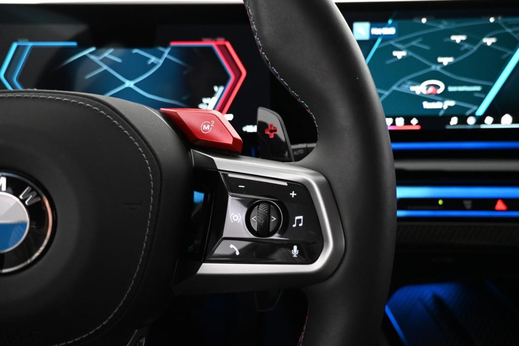 BMW M5 2025