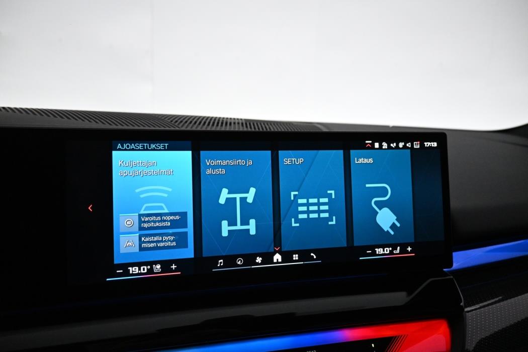 BMW M5 2025