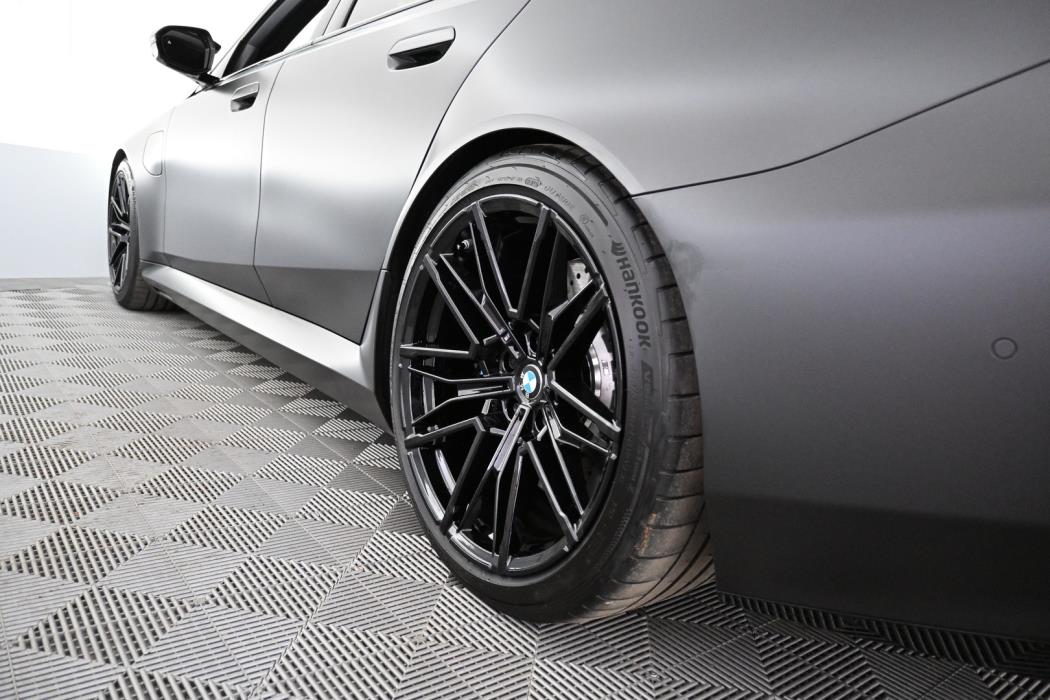 BMW M5 2025