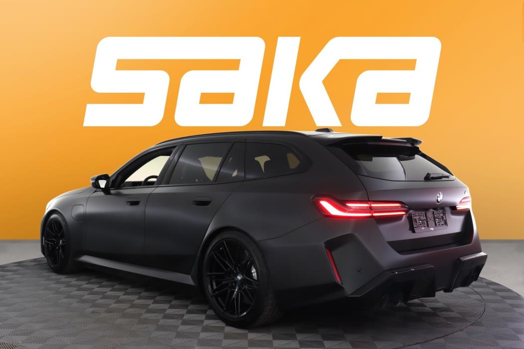 BMW M5 2025