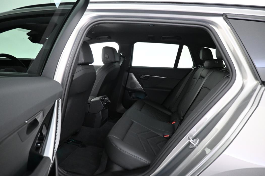 BMW i5 2026