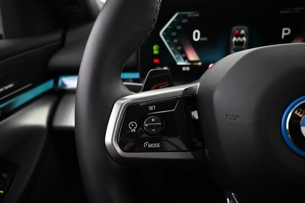 BMW i5 2026