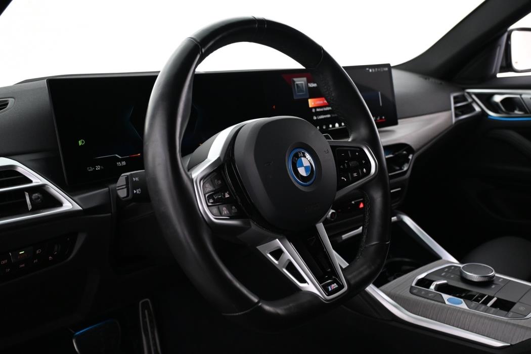 BMW i4 2025