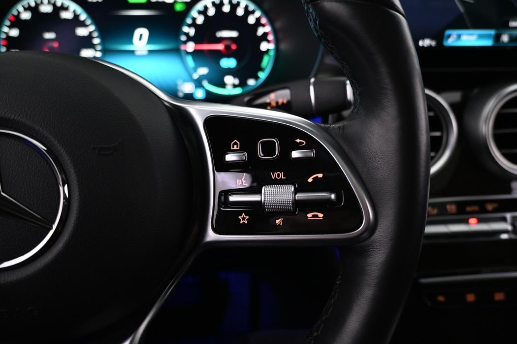 MERCEDES-BENZ GLC 2021