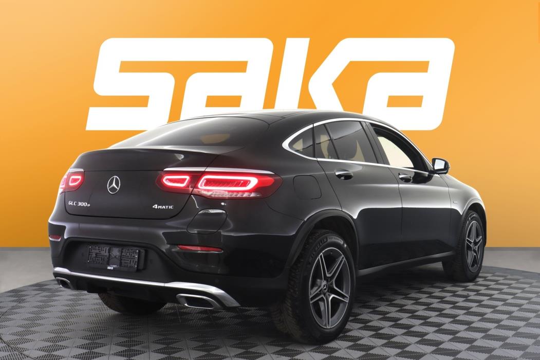 MERCEDES-BENZ GLC 2021