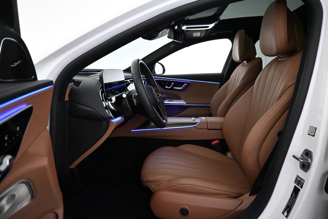 MERCEDES-BENZ E 2025