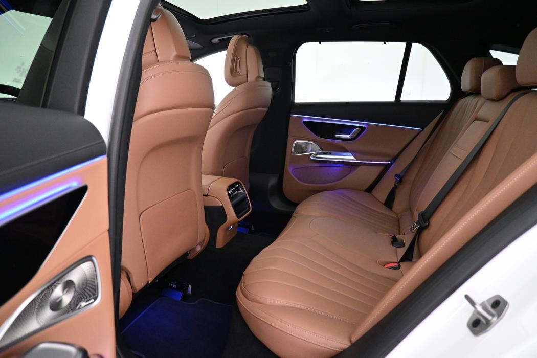 MERCEDES-BENZ E 2025