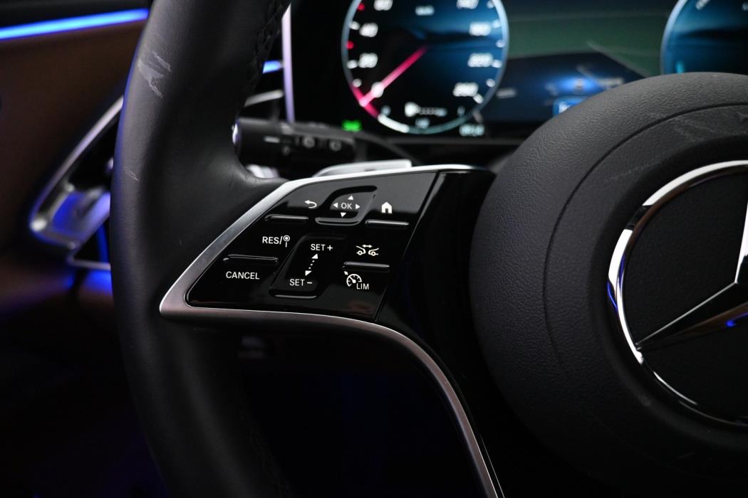MERCEDES-BENZ E 2025