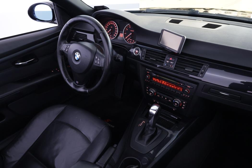 BMW 320 2008