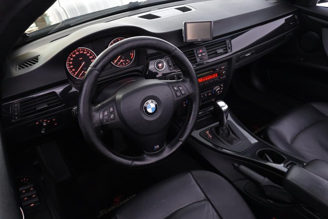BMW 320 2008
