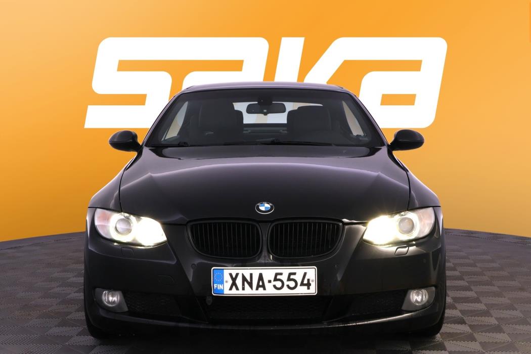 BMW 320 2008
