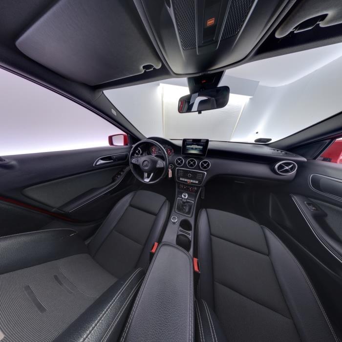 MERCEDES-BENZ A 2016