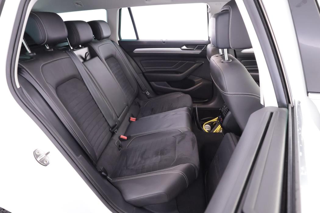 VOLKSWAGEN Passat 2021