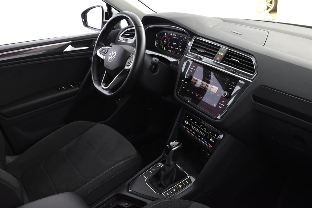 VOLKSWAGEN Tiguan 2021