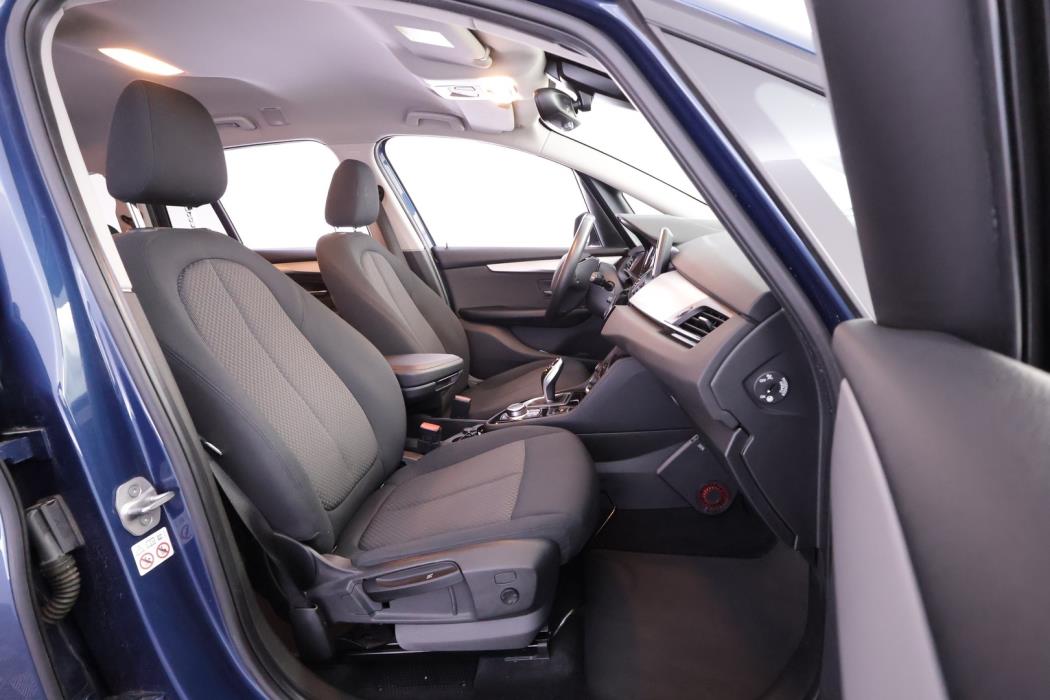 BMW 218 2022