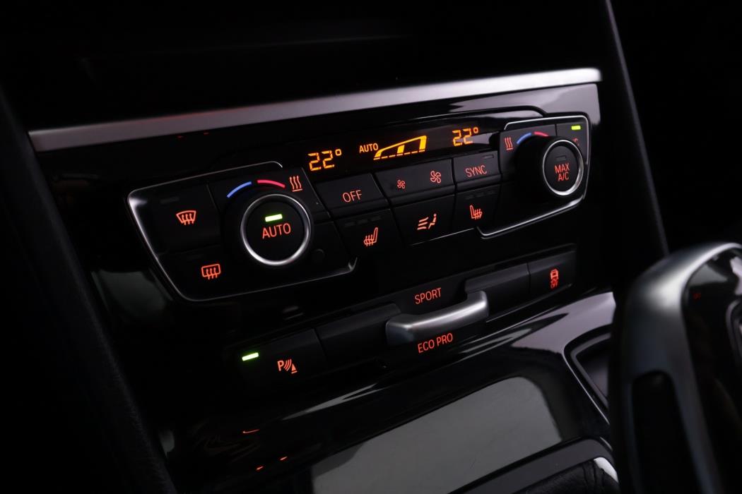 BMW 218 2022