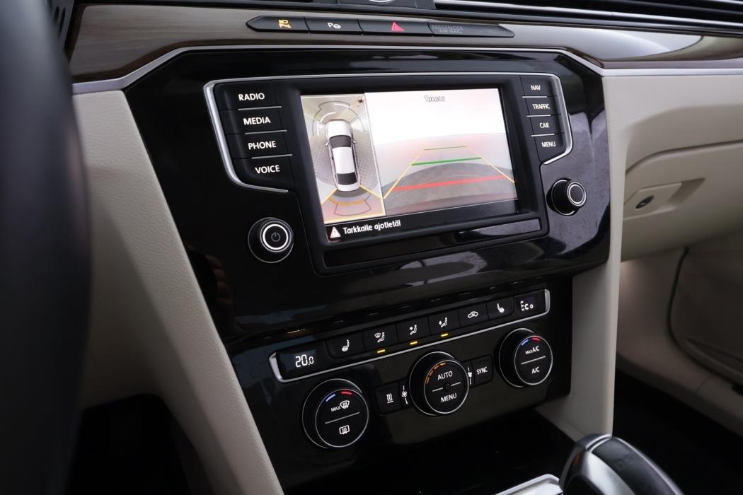 VOLKSWAGEN Passat 2017