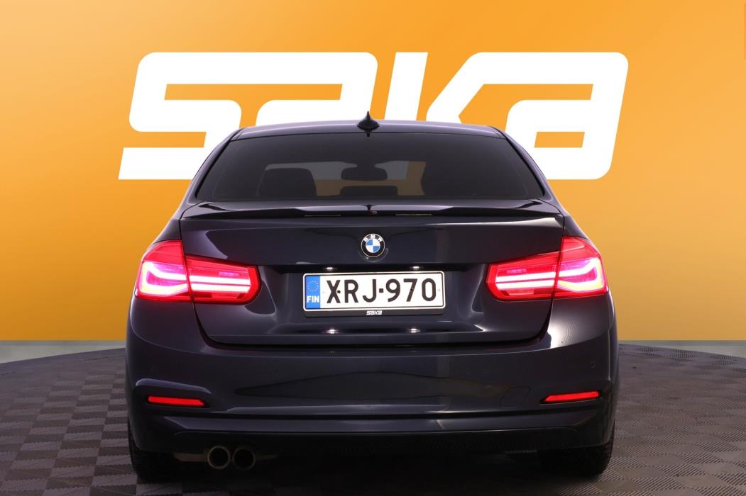 BMW 330 2017