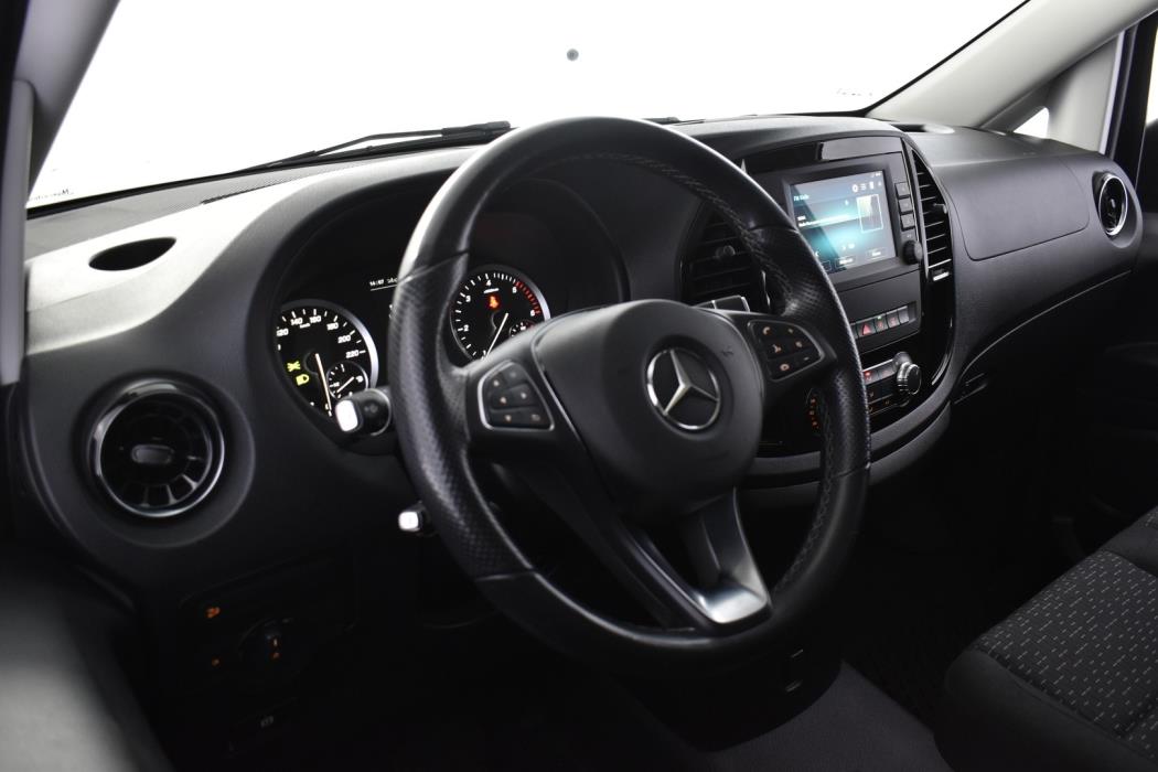 MERCEDES-BENZ Vito 2022