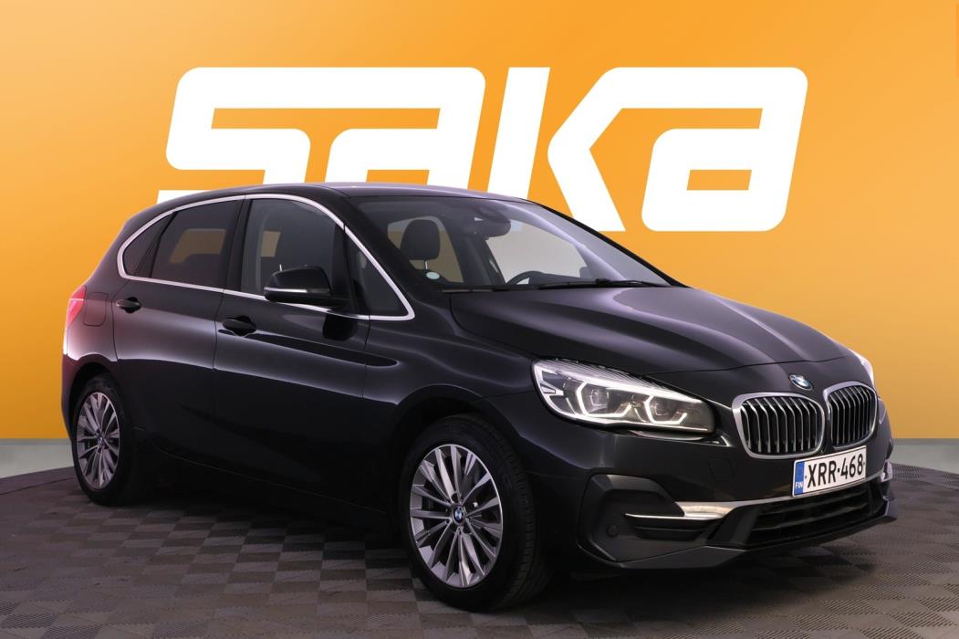 BMW 225 2021