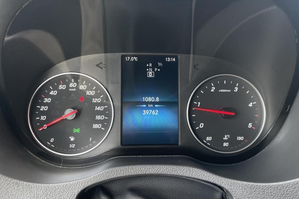 MERCEDES-BENZ Sprinter 2023