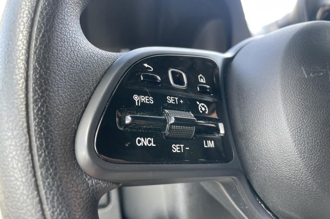MERCEDES-BENZ Sprinter 2023