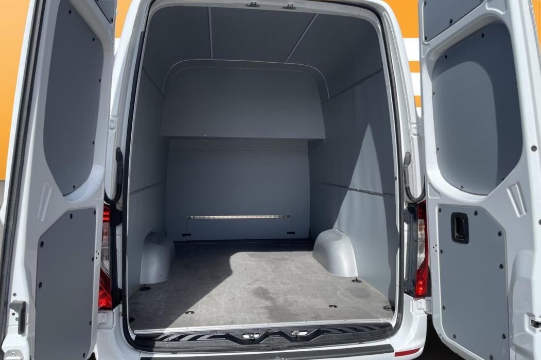 MERCEDES-BENZ Sprinter 2023