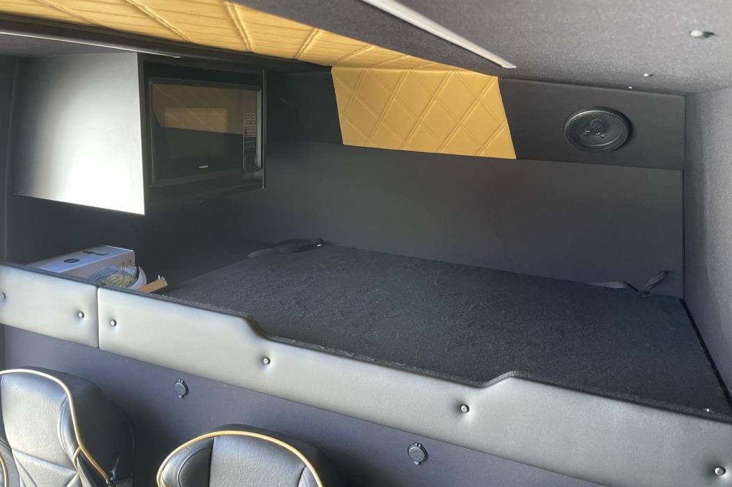 MERCEDES-BENZ Sprinter 2023