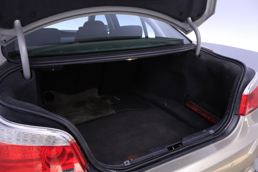 BMW 520 2009