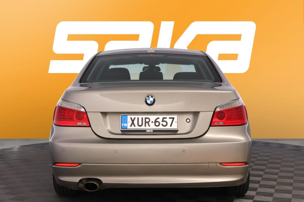 BMW 520 2009
