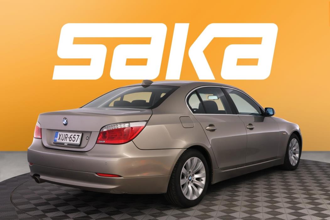 BMW 520 2009