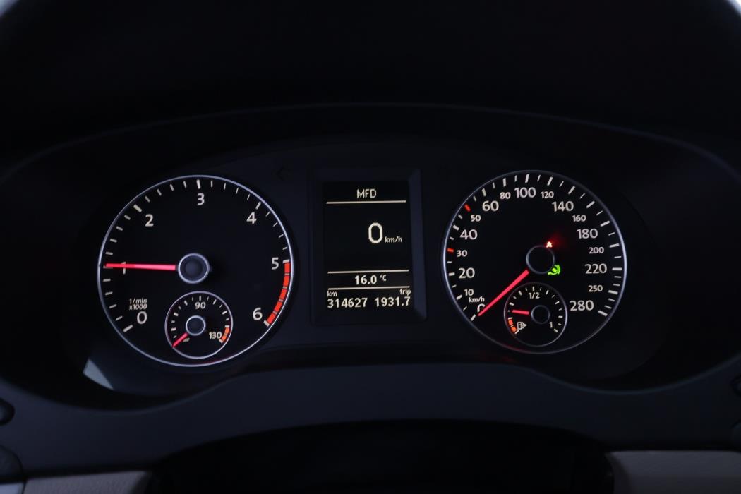 VOLKSWAGEN Jetta 2011