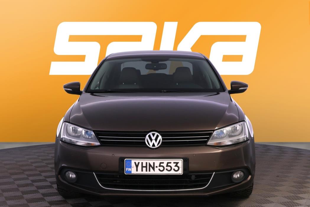 VOLKSWAGEN Jetta 2011