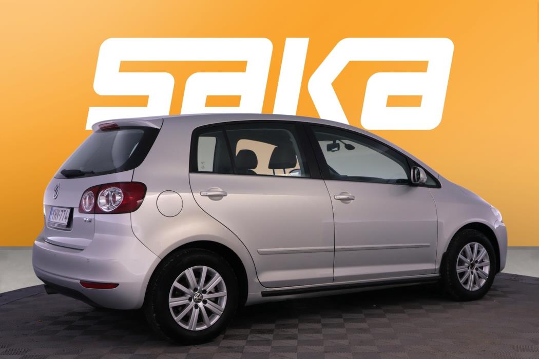 VOLKSWAGEN Golf Plus 2012