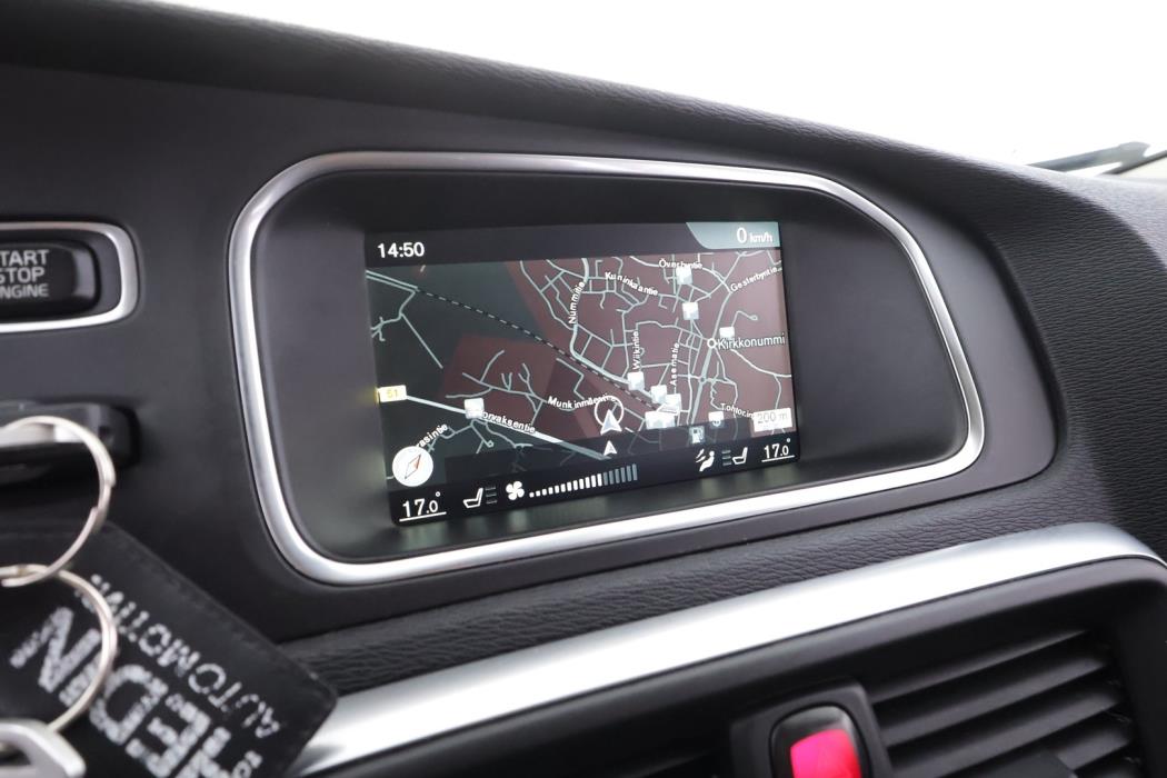 VOLVO V40 2017