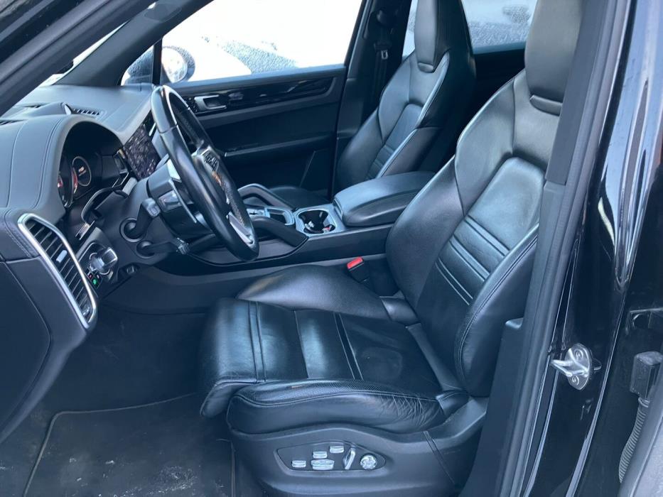 PORSCHE Cayenne 2019