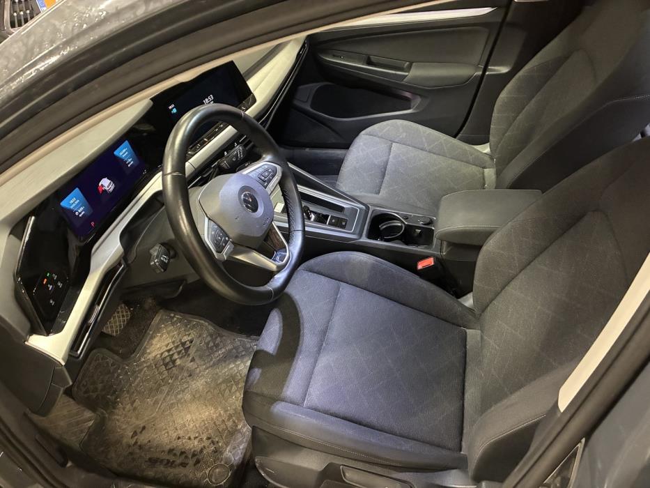 VOLKSWAGEN Golf 2020