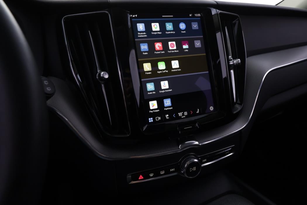 VOLVO XC60 2023