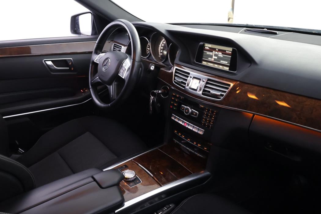 MERCEDES-BENZ E 2013