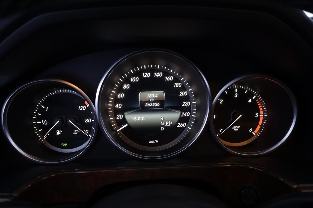 MERCEDES-BENZ E 2013