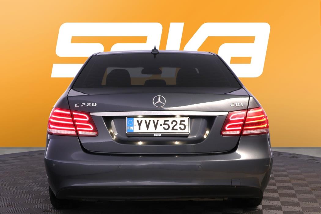 MERCEDES-BENZ E 2013