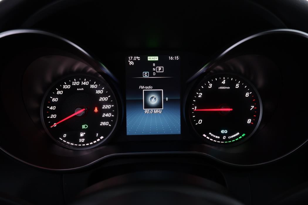 MERCEDES-BENZ C 2020