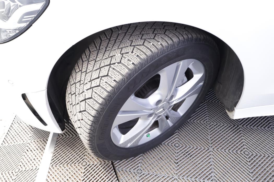 MERCEDES-BENZ C 2020