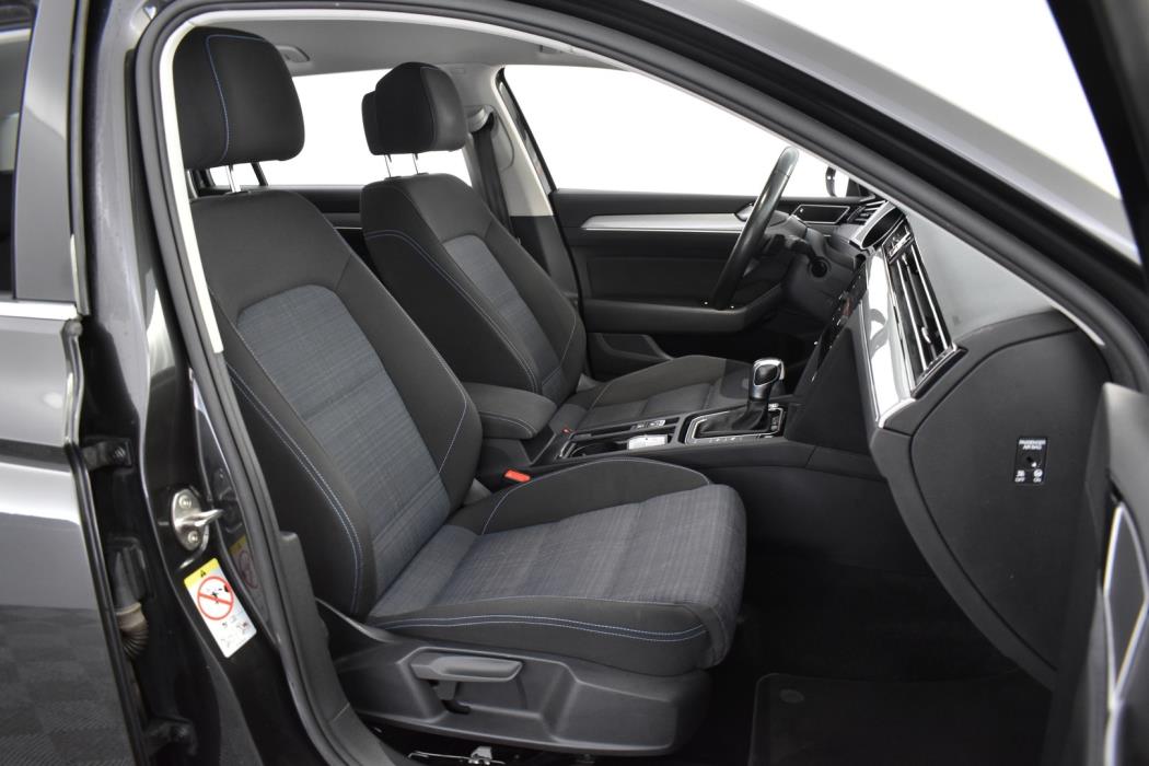 VOLKSWAGEN Passat 2020