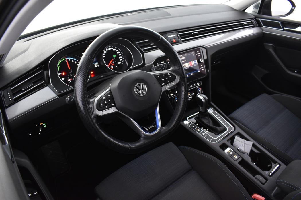 VOLKSWAGEN Passat 2020