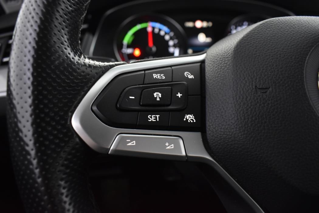 VOLKSWAGEN Passat 2020