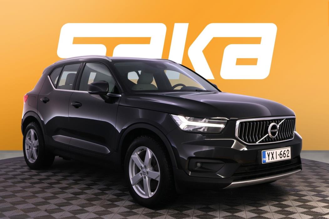 VOLVO XC40 2021