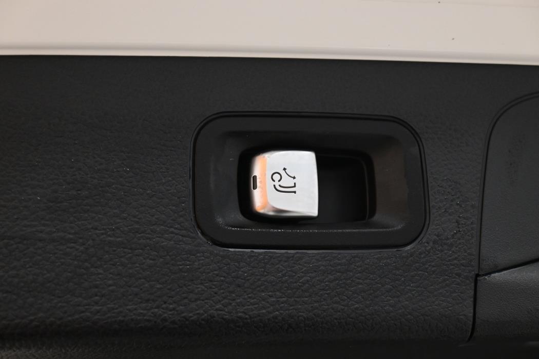 MERCEDES-BENZ GLC 2020